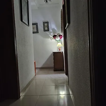 30-1- комната в квартире для 1 до 2 человек, Séjour chez l'habitant Alicante